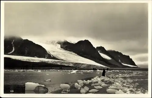 Ak Magdalena Bay Spitsbergen Spitzbergen Norwegen, Gully Gletscher