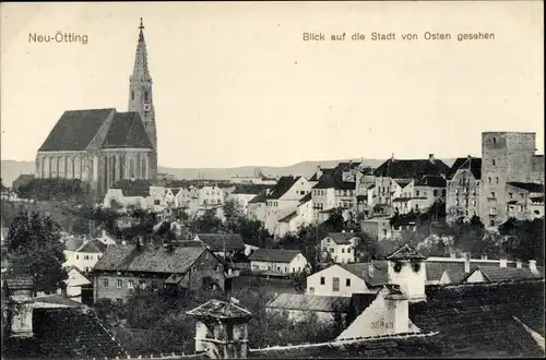 Ak Neuötting am Inn Oberbayern, Blick auf die Stadt von Osten, Kirche