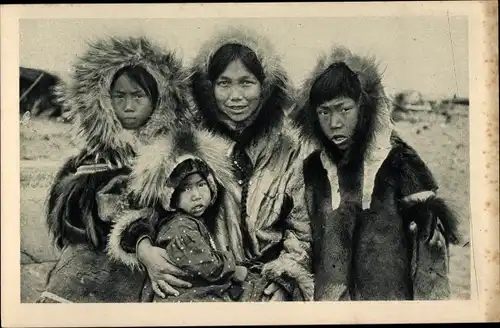 Ak Alaska USA, Eskimos von der Behringstraße, Familie