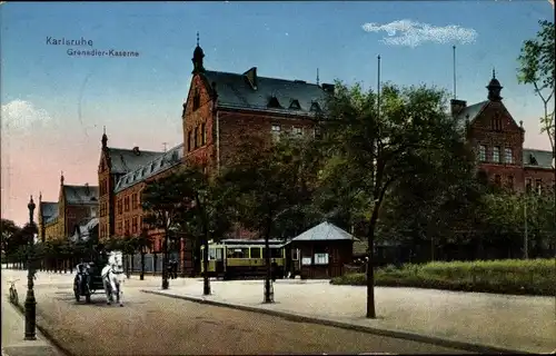 Ak Karlsruhe in Baden Württemberg, Grenadier Kaserne, Straßenbahn