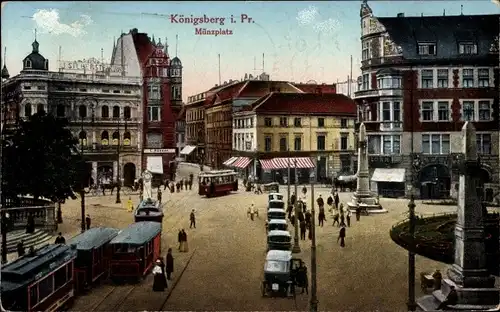 Ak Kaliningrad Königsberg Ostpreußen, Münzplatz, Denkmal, Straßenbahnen