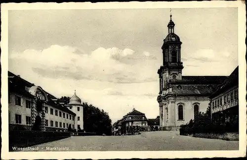 Ak Wiesentheid in Unterfranken, Marktplatz, Kirche