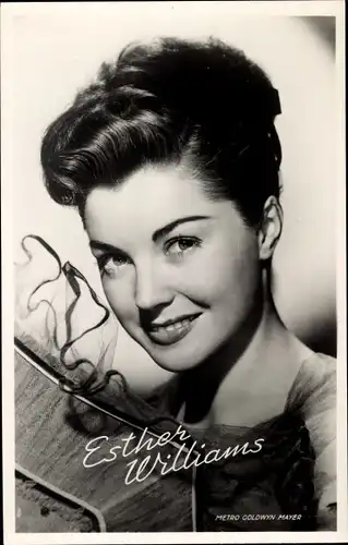 Ak Schauspielerin Esther Williams, Portrait