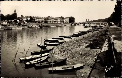 Ak Angers Maine et Loire, La Maine vers la Doutre et le Pont du centre