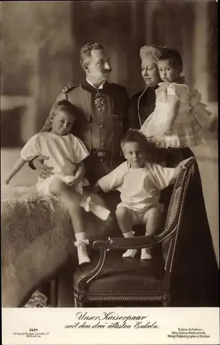 Ak Kaiser Wilhelm II., Kaiserin Auguste Viktoria, Enkel Prinz Wilhelm, Louis Ferdinand, Hubertus