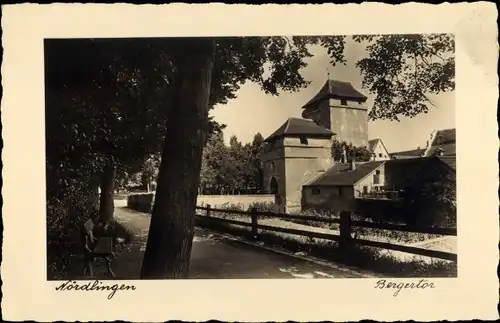 Ak Nördlingen in Schwaben, Bergertor, Außenansicht