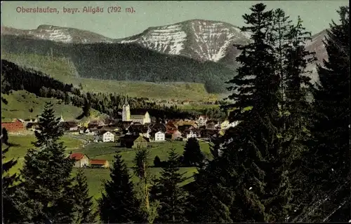 Ak Oberstaufen im Allgäu, Gesamtansicht, Kirche