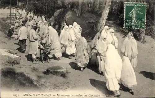 AK-Szenen und -Typen, Mauren gehen zum Friedhof