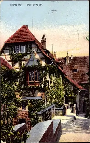 Ak Lutherstadt Eisenach in Thüringen, Wartburg, Burghof