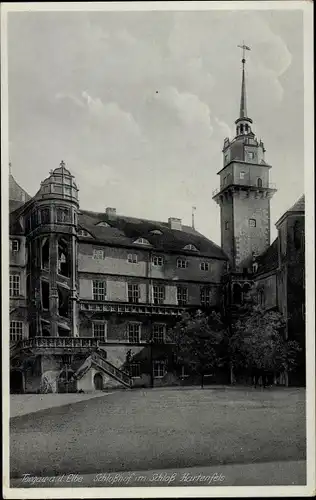 Ak Torgau an der Elbe, Schloss Hartenfels, Schlosshof