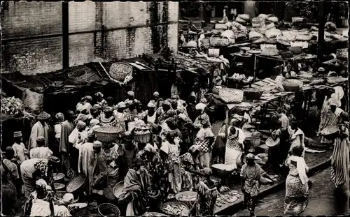 Ak Dakar Senegal, Blick auf den Sandaga-Markt, Marktplatz
