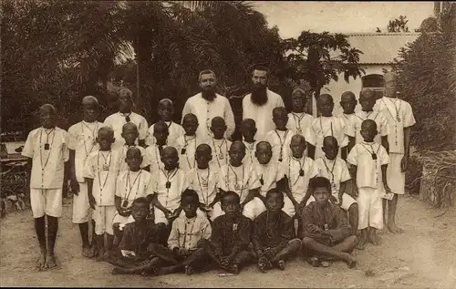 Ak Boma DR Kongo Zaire, Nouveaux Baptistes, Missions des Freres des Ecoles Chretiennes
