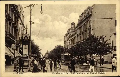 Ak București Bukarest Rumänien, Bulevardul Academie spre Hotel Bristol