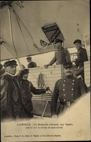 Ak Lunéville, Un Dirigéable allemand, Type Zeppelin, Terrain de Manoeuvres