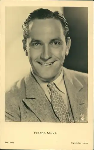 Ak Schauspieler Fredric March, Portrait