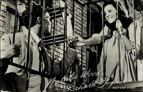 Ak Schauspielerin Natalie Wood, Schauspieler Richard Begmer, Film West Side Story