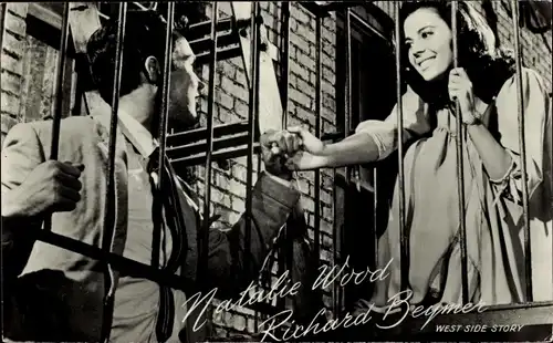 Ak Schauspielerin Natalie Wood, Schauspieler Richard Begmer, Film West Side Story