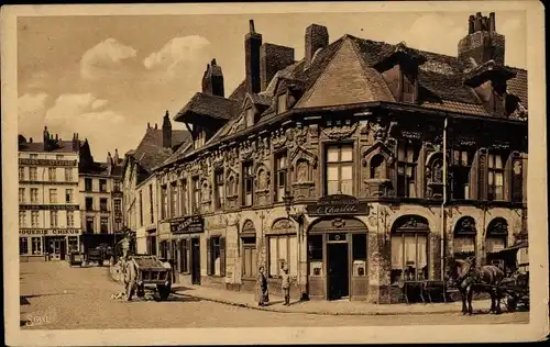 Ak Lille Nord, Alte Häuser des Place Saint-Martin