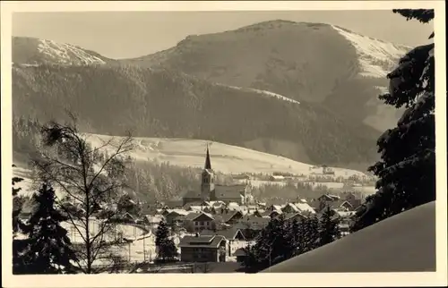 Ak Oberstaufen im Allgäu, Gesamtansicht, Hochgrat, Winter