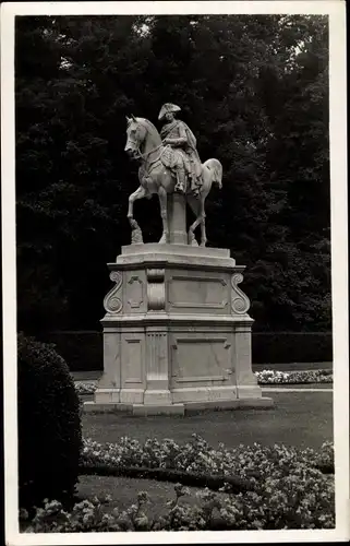 Ak Potsdam Sanssouci, Denkmal Friedrich der Große
