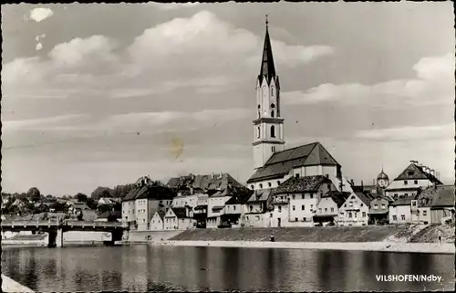 Ak Vilshofen an der Donau Niederbayern, Teilansicht, Kirche