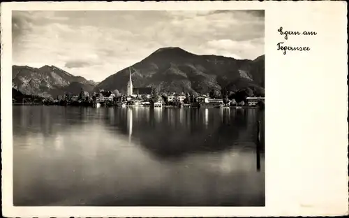 Ak Egern am Tegernsee Oberbayern, Gesamtansicht, Kirche, Blick vom Wasser