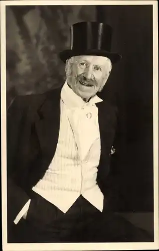 Foto Ak Portrait Alois Wagner, Humorist, als alter Wiener Fiaker, Zylinder