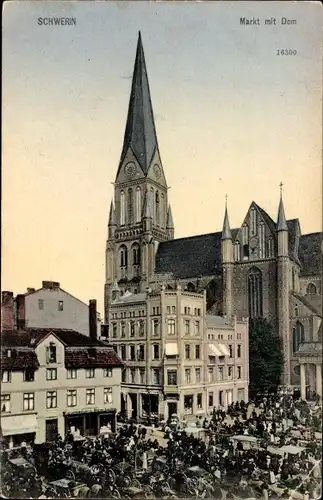 Ak Schwerin, Markt mit Ansicht vom Dom, Händler, Zigarren Herm. Lauter