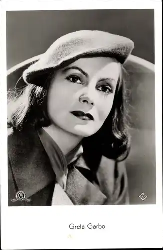 Ak Schauspielerin Greta Garbo, Portrait