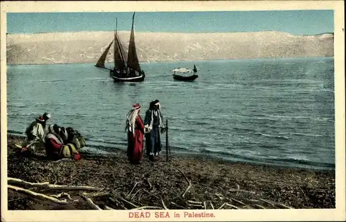 Ak Palästina, Totes Meer, Menschen am Ufer, Segelboot