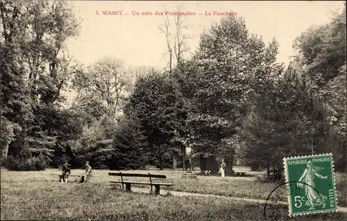 Ak Wassy Haute Marne, un coin des Promenades, Le Faucheur