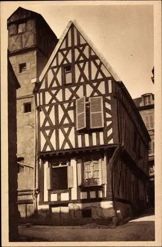 Ak Clamecy Nievre, Haus aus dem 15. Jahrhundert, Rue de la Monnaie