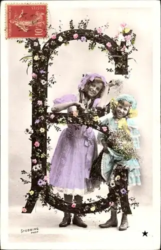 Buchstaben Ak Buchstabe E, Mädchen mit Blumen