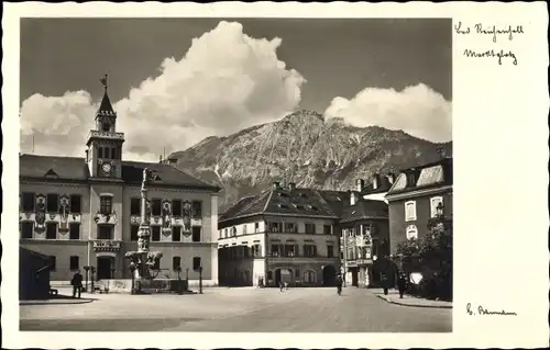 Ak Bad Reichenhall in Oberbayern, Marktplatz, Rathaus, Brunnen, Hochstaufen