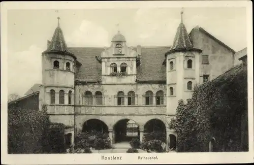 Ak Konstanz am Bodensee, Rathaushof