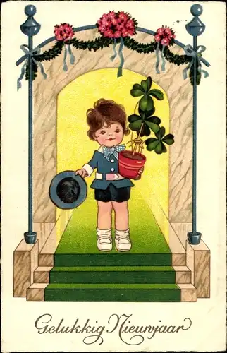 Ak Glückwunsch Neujahr, Junge mit Kleeblättern