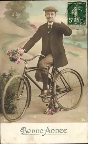 Ak Glückwunsch Neujahr, Mann auf einem Fahrrad