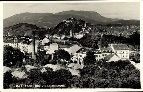 Ak Graz Steiermark, Blick auf den Ort, Gebirge, Schornstein