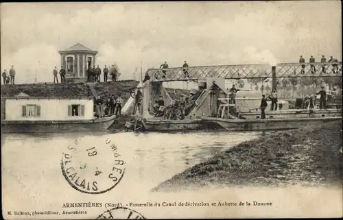 Ak Armentières Nord, Passarelle du Canal, Aubette de la Douane