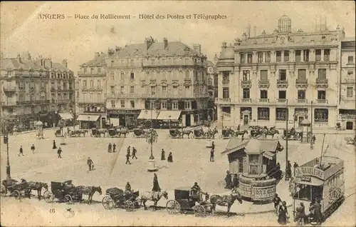 Ak Angers Maine et Loire, Place du Ralliement, Hotel des Postes et Telegraphes, Kutsche