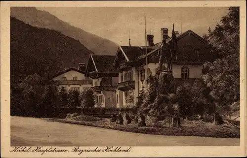 Ak Kochel am See Oberbayern, Hauptstraße, Denkmal