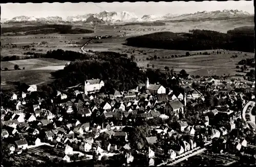 Ak Leutkirch im Allgäu Württemberg, Ortspanorama, Bergkette