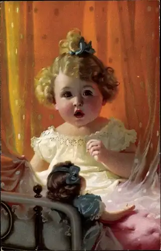 Künstler Ak Kleines Mädchen mit ihrer Puppe, Blond, Novitas