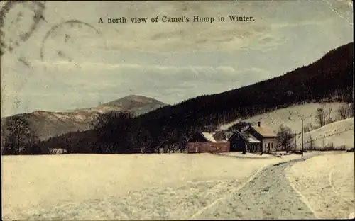 Ak Woodstock Vermont USA, eine Nordansicht von Camel's Hump im Winter