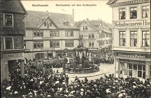 Ak Nordhausen am Harz, Martinsfeier auf dem Lutherplatz, Schuhwaren, Geschäft Hermann Pabst