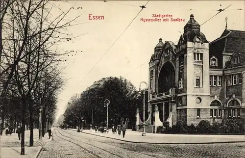 Ak Essen im Ruhrgebiet, Partie am Stadtgarten, Hyssenallee, Saalbau, Straßenbahnschienen