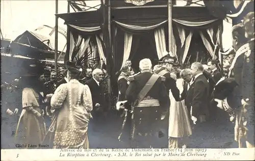 Ak Arrivee du Roi et de la Reine de Danemark 1907, Maire de Cherbourg