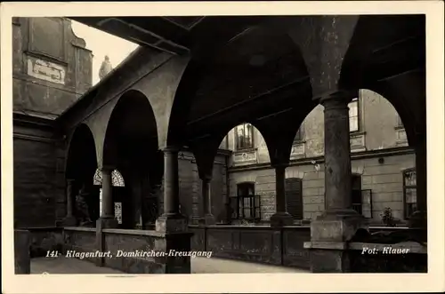 Ak Klagenfurt am Wörthersee Kärnten, Domkirchen-Kreuzgang