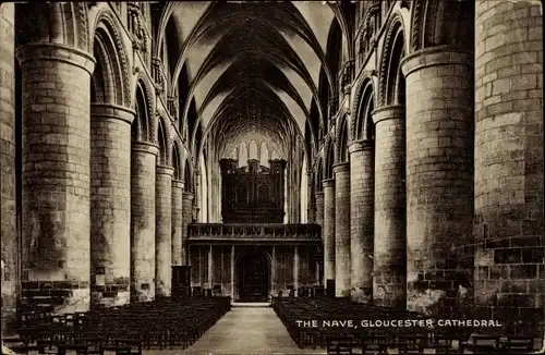 Ak Gloucester Südwestengland, Kathedrale, Kirchenschiff