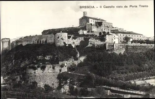 Ak Brescia Lombardia, Il Castello visto da Porta Trento